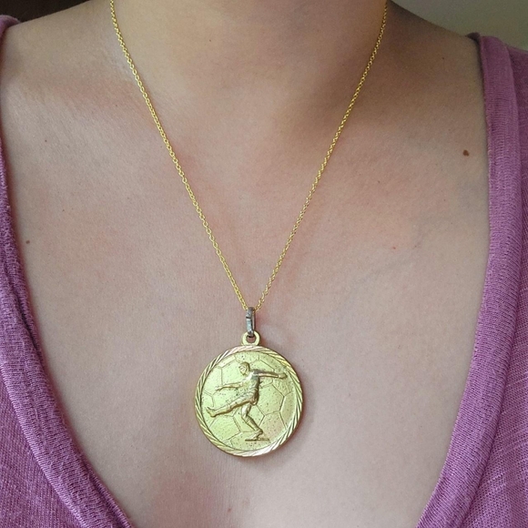Vintage Gold Soccer Football Medallion Necklace - Picture 6 of 8